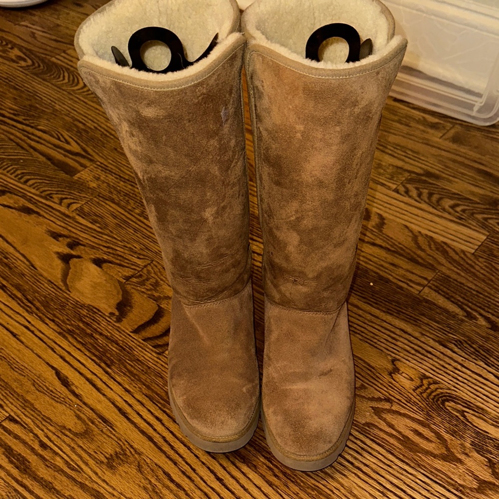 UGG Kara Boots Women’s Size 12